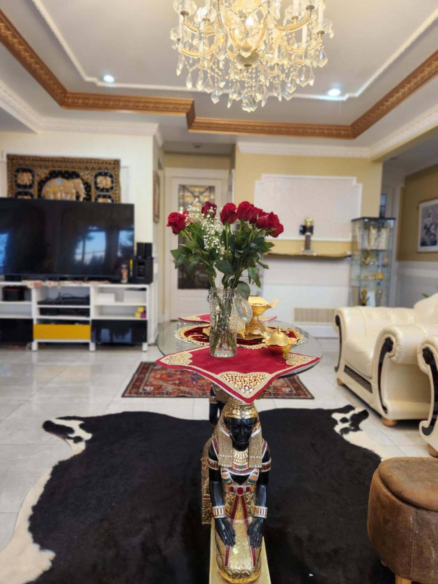 Empress Madani Palace Hotel Surrey Eksteriør bilde